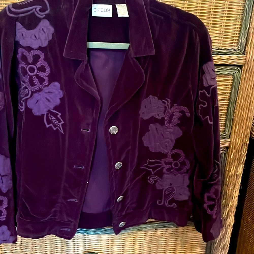 Chico’s Textured Velvet Blazer